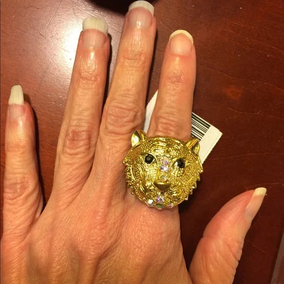 Lions/cat Ring - Picture 2 of 5